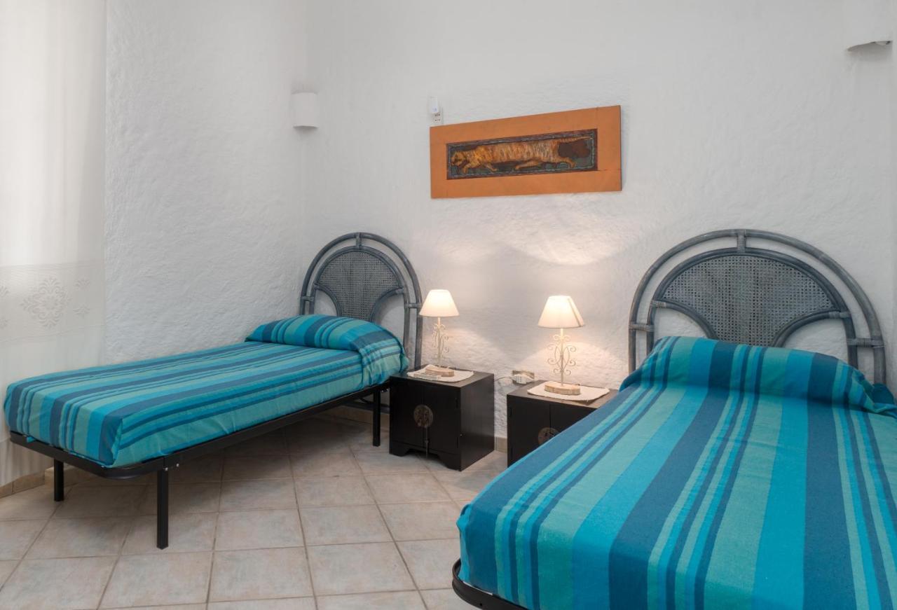 Sardinia Family Villas - Cannigione Beach Apartments Eksteriør bilde