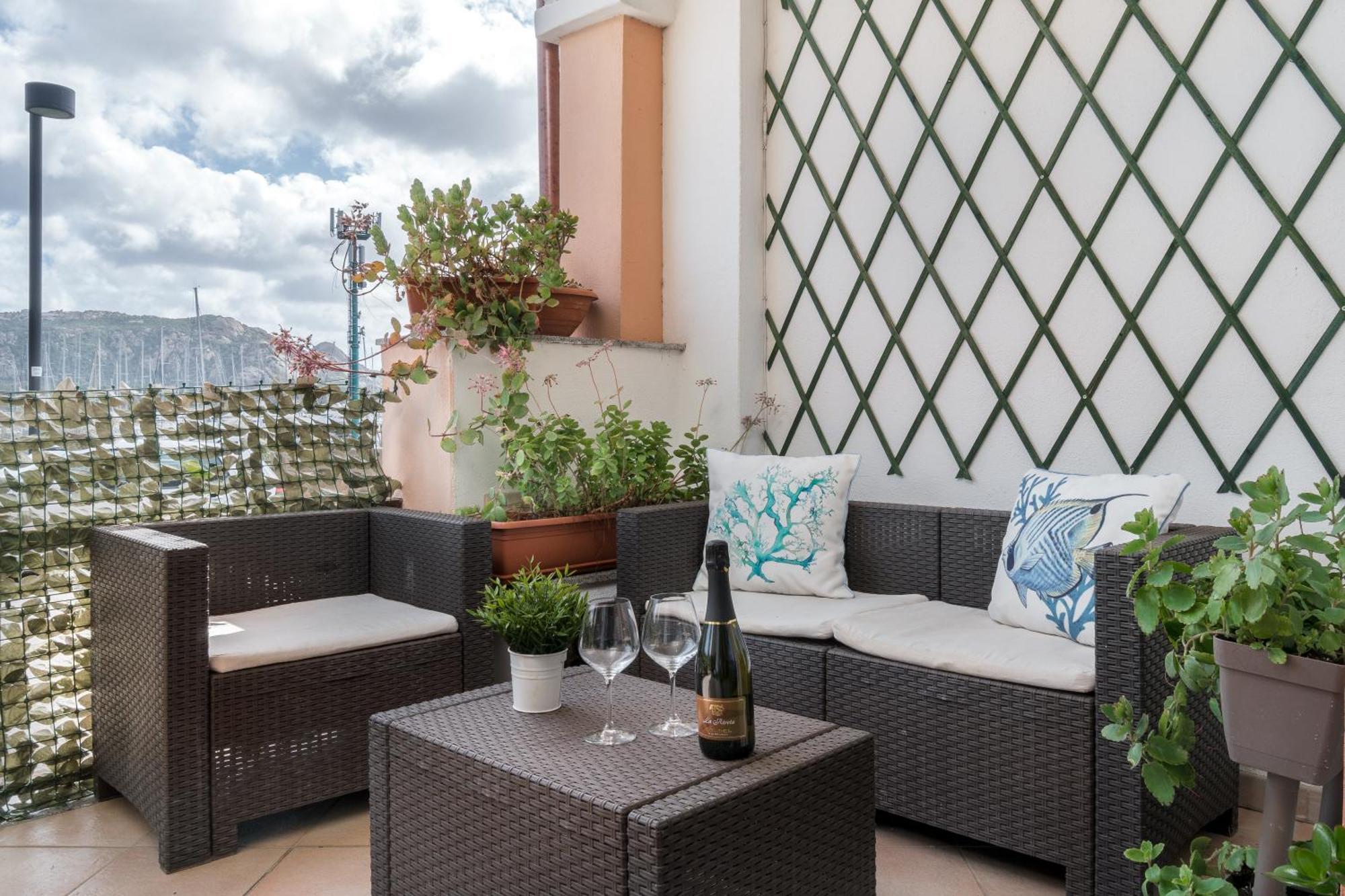 Sardinia Family Villas - Cannigione Beach Apartments Eksteriør bilde